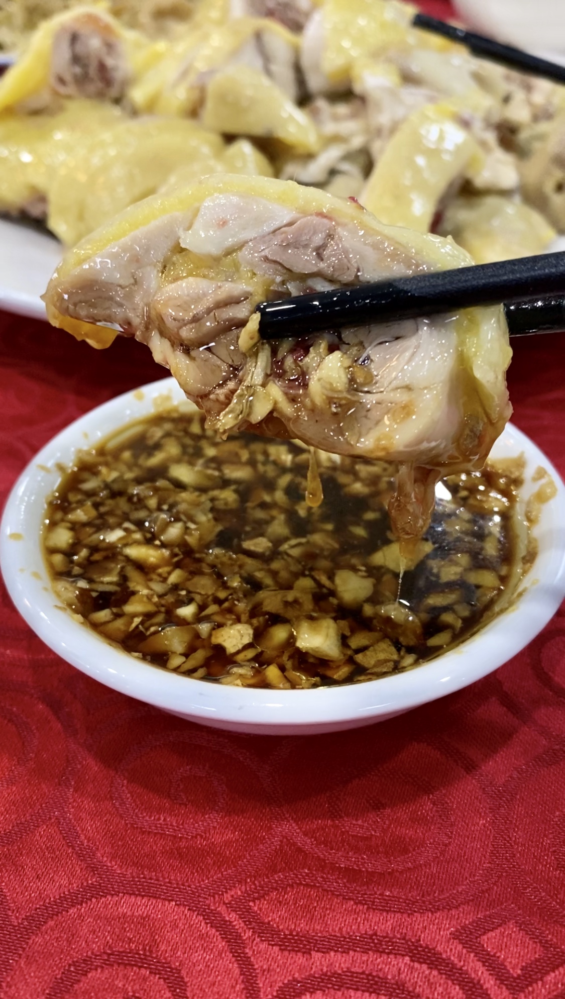 禅城这间26年粤菜老店，凭一只高州鸡，令老广从广州驱车而来