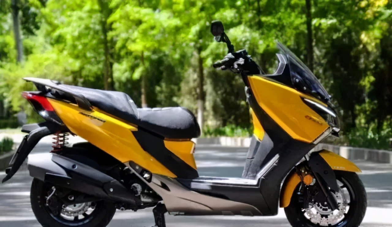 pcx160踏板摩旅,摩旅踏板机车推荐