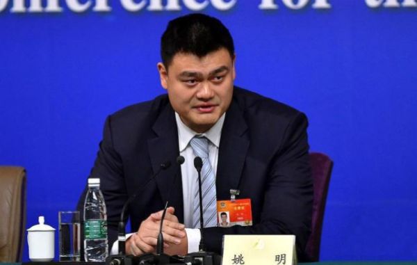 怒斥裁判,姚明回应裁判处罚