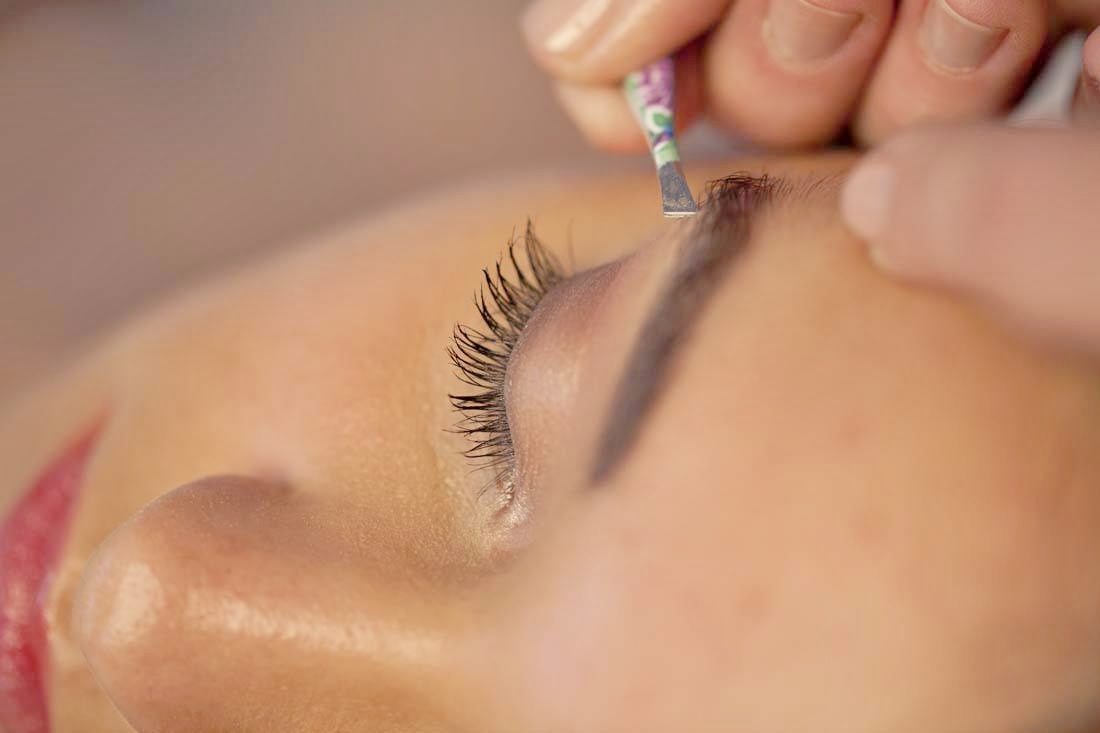 新手小白到底该不该学纹眉,现在有必要学纹眉吗女士