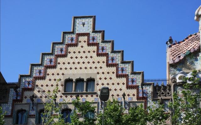 巴塞罗那：你可能错过的优秀建筑——精妙绝伦的阿玛耶之家