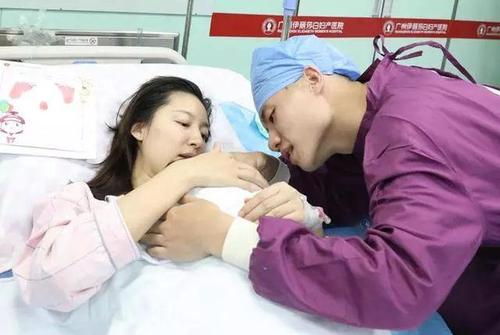 年轻妈妈顺产剖腹产亲身经历,顺产or剖腹产的感受