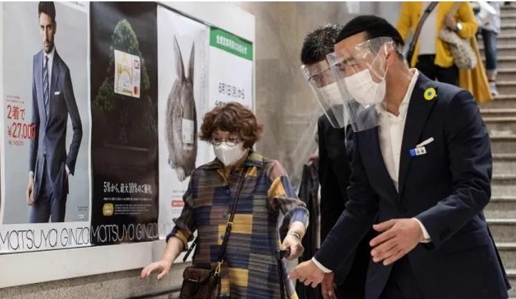 送了*华反**分子一剂*药春**？安倍其实话里有话