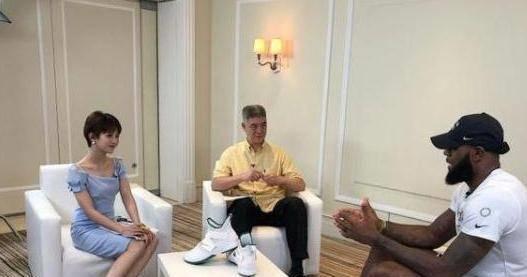 男篮世界杯节目女主播大火，被誉“浙传校花”，靠专访詹姆斯成名