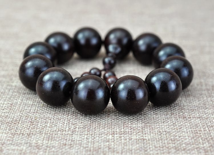 小叶紫檀怎么才能越盘黑,小叶紫檀怎么越玩越亮