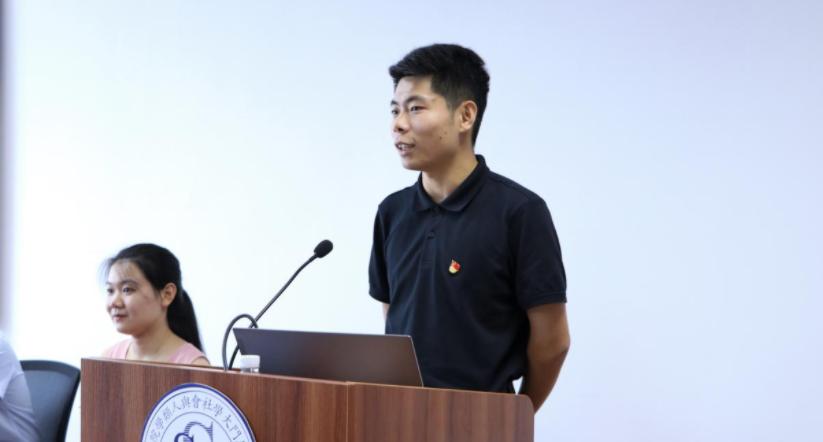 公务员和选调生哪个晋升得快,选调生和公务员的晋升区别