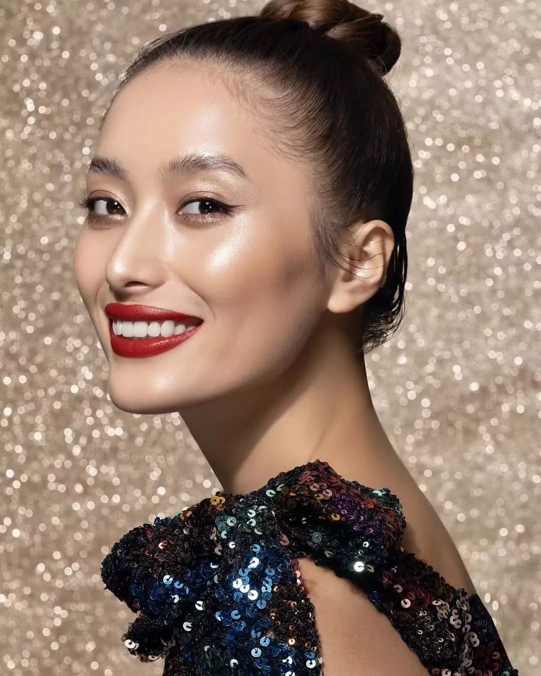 请说一下今年彩妆最好用的单品,新年必备的彩妆产品有哪些