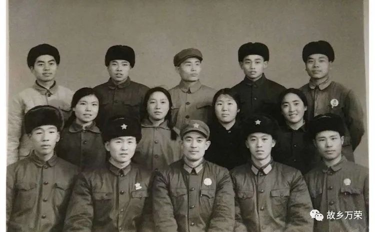 王刚为了插队去下乡,王刚早年采访