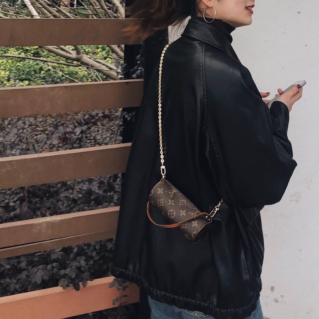 lv包买中古还是买一手,lv双子星中古包值不值得买