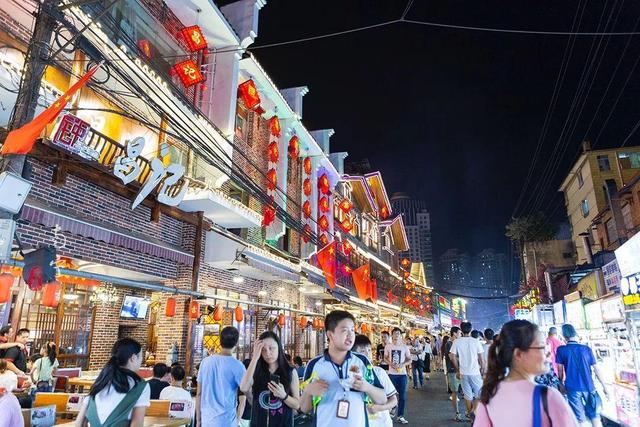 国内一定要避坑的美食街,国内最坑游客的八条美食街