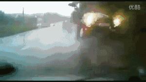 平安春运交通违章曝光,交警严查超速行驶行为