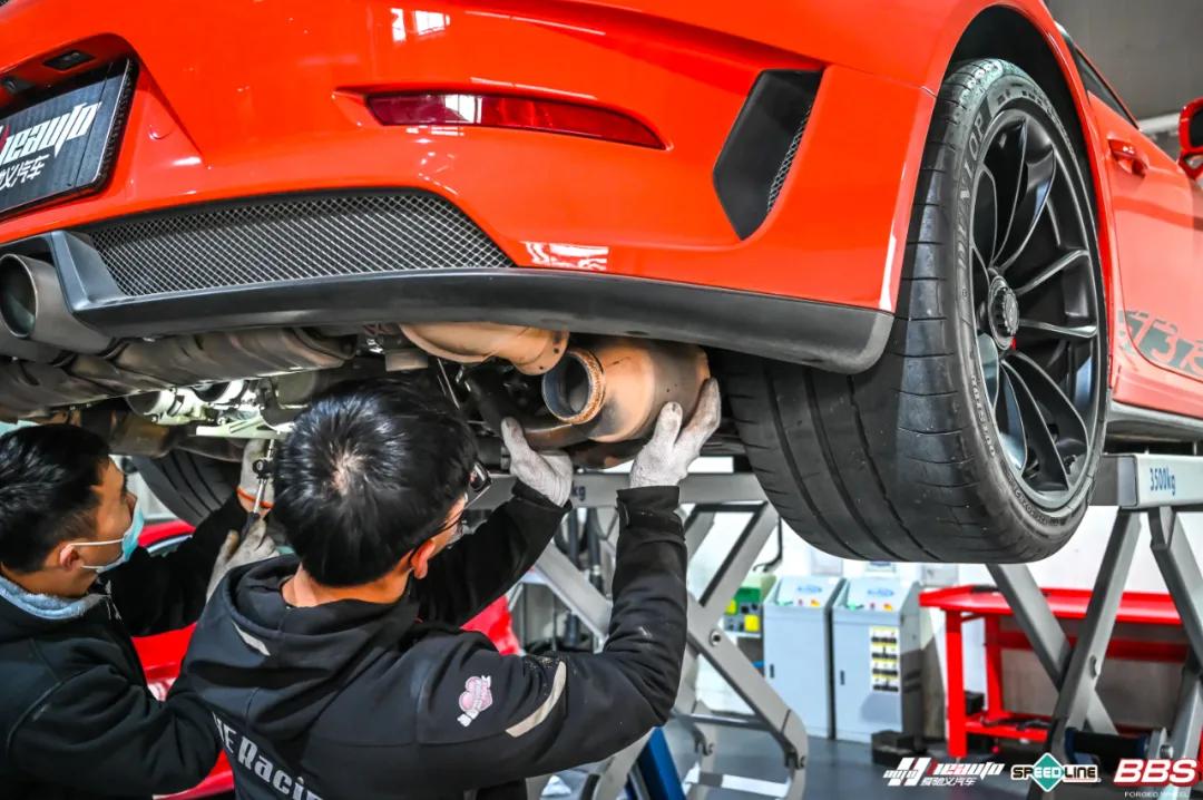 保时捷911gt3rs保养多少钱,提走一辆保时捷911gt3rs的过程