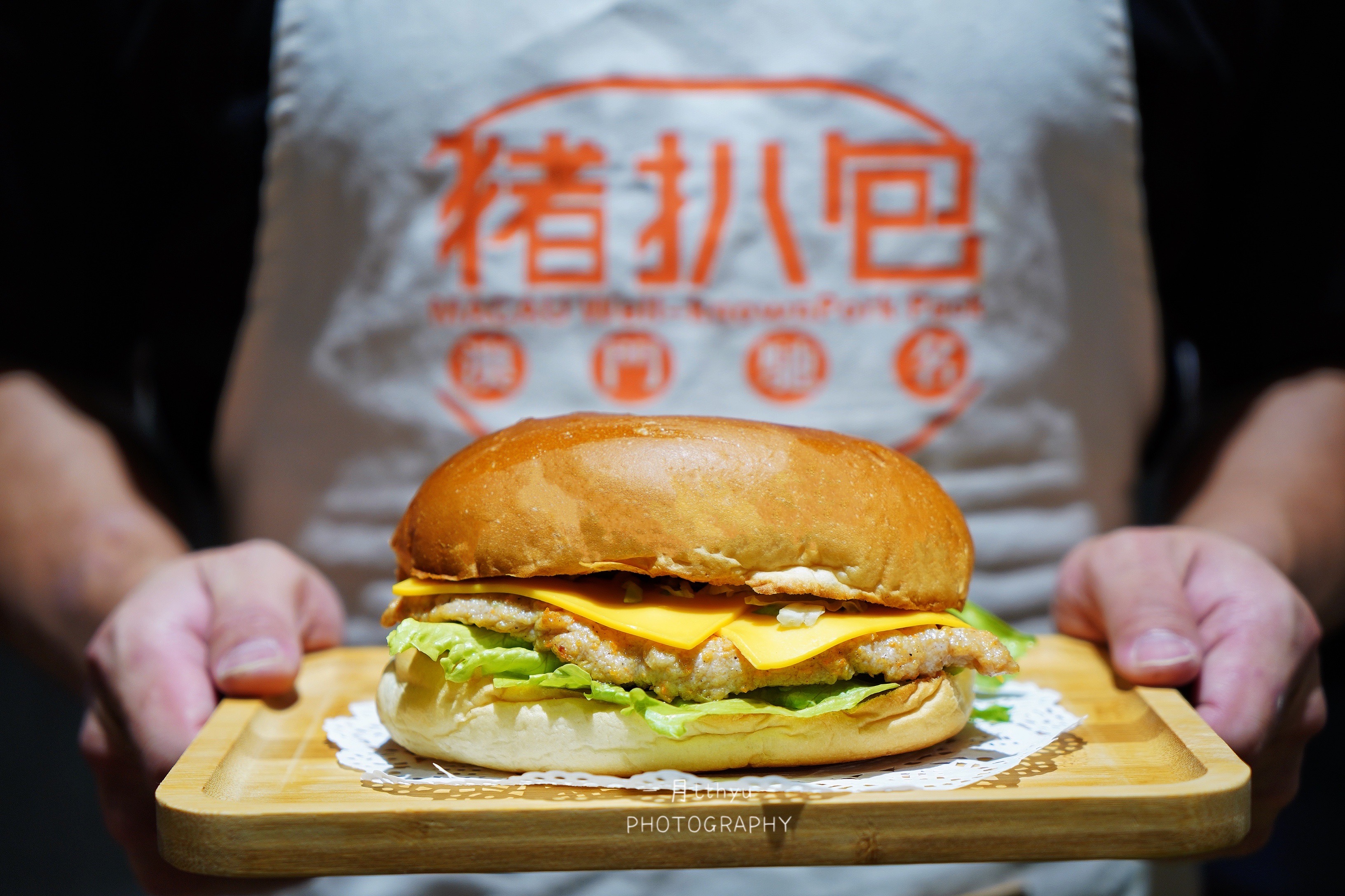 澳门猪扒包藏在思北，人均不到20，就能让你吃到撑