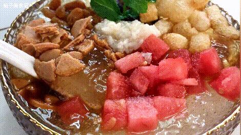 清凉解暑美味的冰粉,好吃的四川冰粉现吃现做冰凉爽口