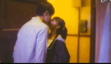 张超飞行视频 (张超飞行员的精神)