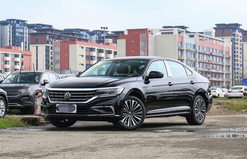 大众帕萨特现在怎么那么便宜,大众帕萨特低配高速怎么样