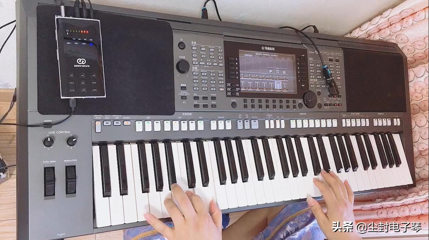 弹电子琴如何选择音色,电子琴怎么选择音色和节奏