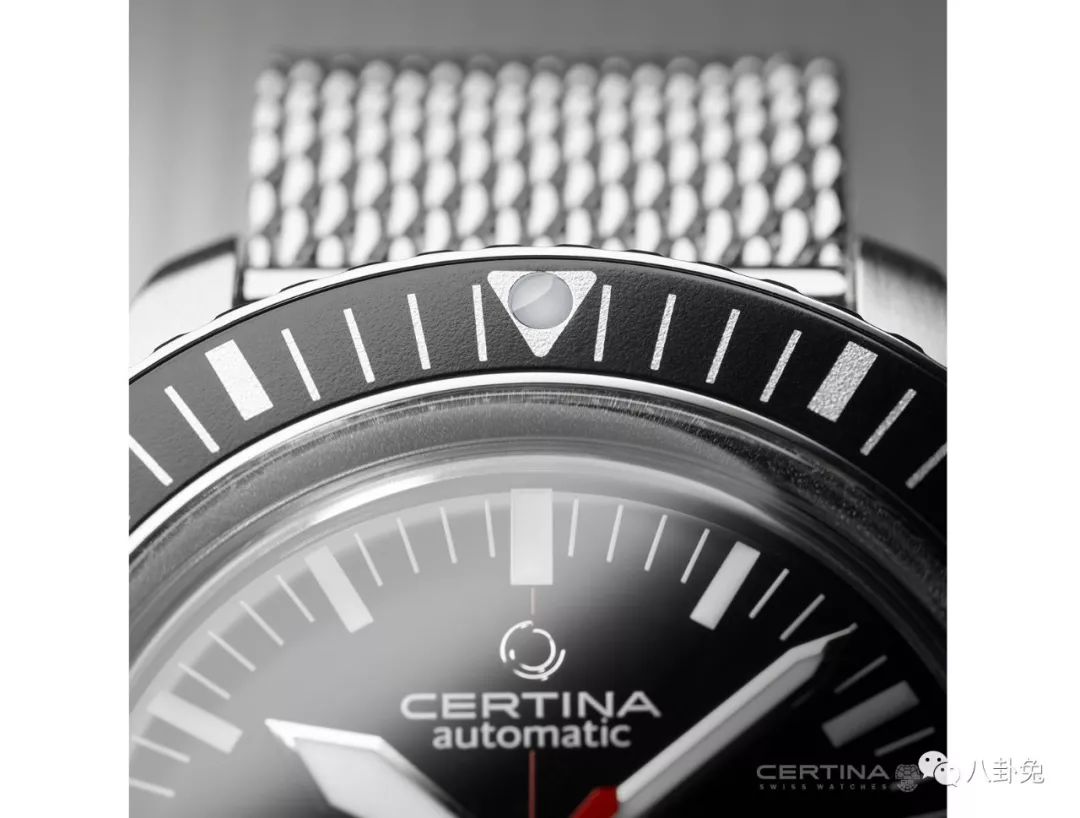 手表复古米兰钢带多少钱,让人眼前一亮的手表表带