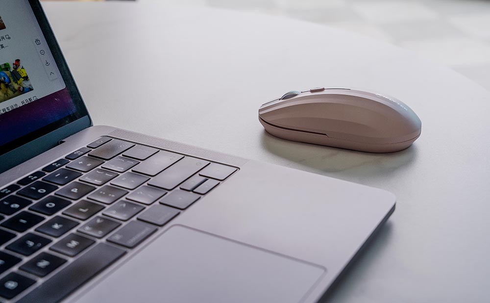 小米小爱鼠标和科大讯飞鼠标,科大讯飞鼠标和罗技鼠标对比