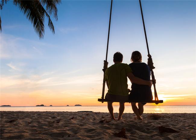 与人相处不如亲近自然,与人相处不如与动物相处