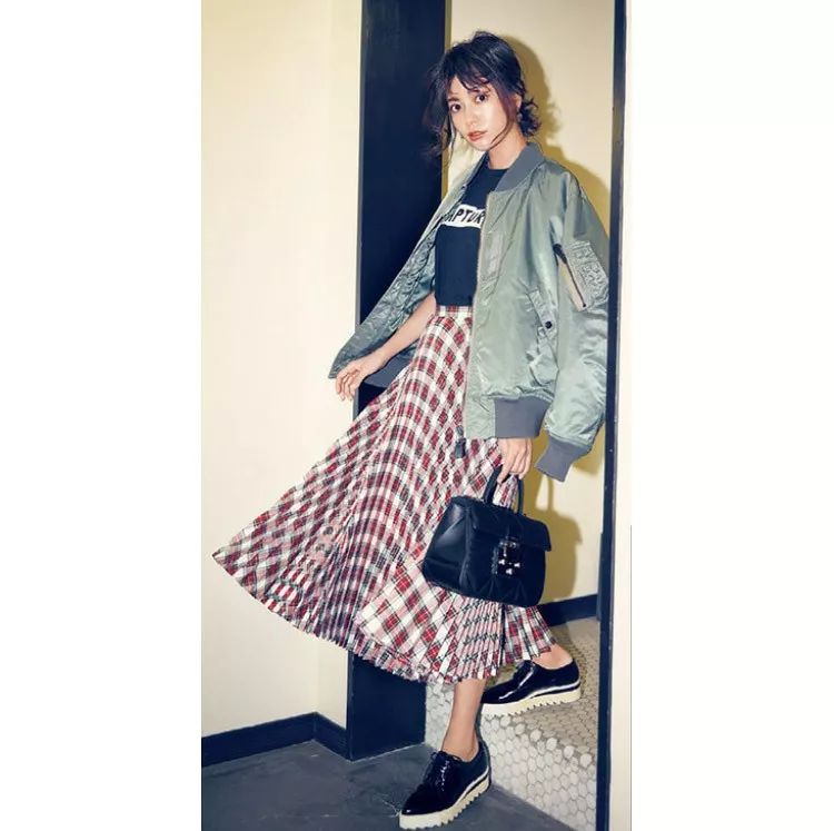 今秋流行时装,今秋高端新款