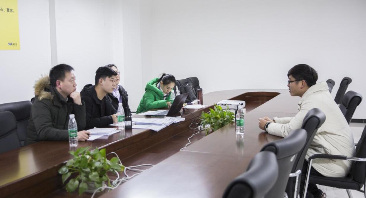 如何让码农直通CTO？探访百战卓越班的衡水中学模式