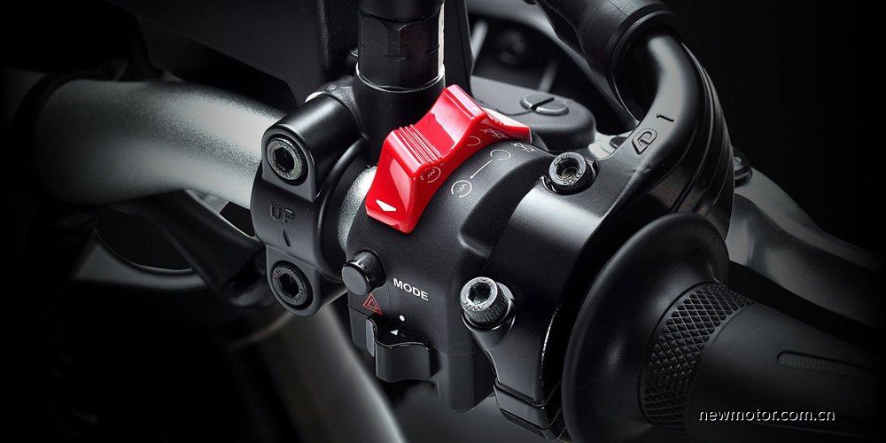 雅马哈mt-09三缸声浪,雅马哈mt09真实感受