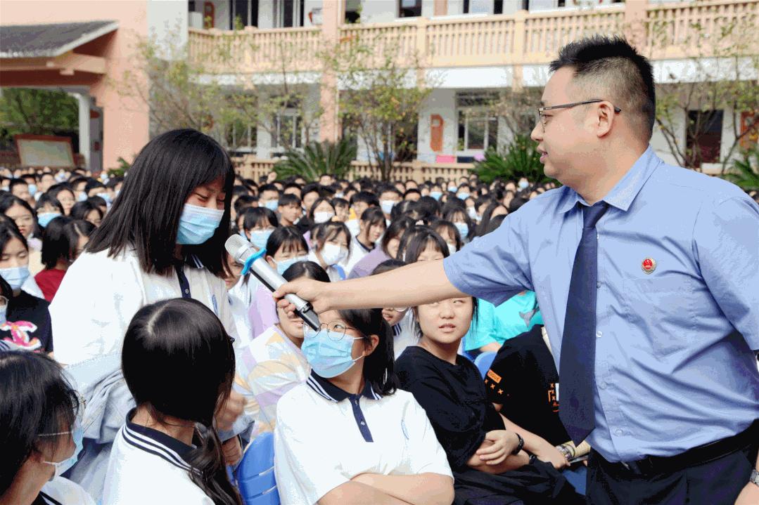 三中新老师,恩施三中老师最新直播