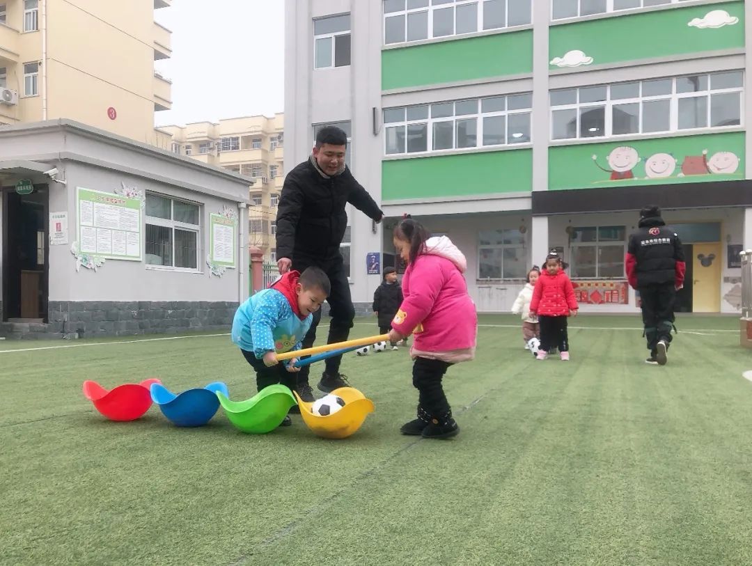 幼儿园足球展示活动方案,幼儿园足球展示活动