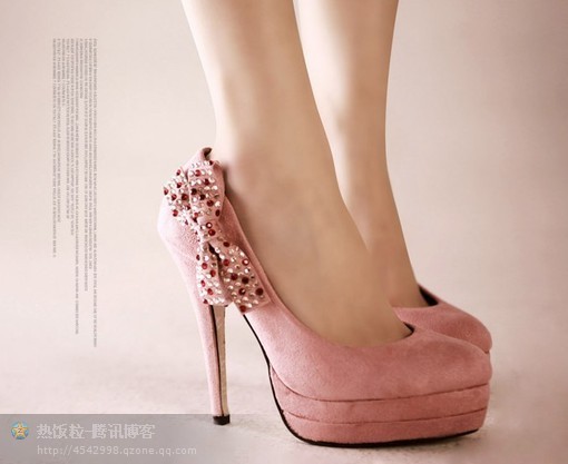 高跟鞋怎么走路不累不痛,穿高跟鞋脚不痛的小窍门