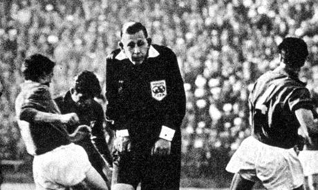 足球黄红牌大战,足球比赛红黄牌作用