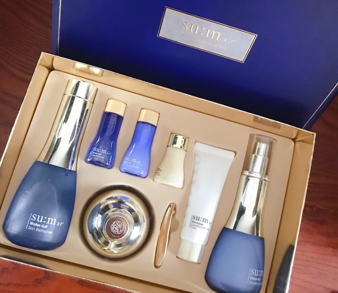 神仙水和海蓝之谜精粹水哪个好用,神仙水海蓝之谜抗皱