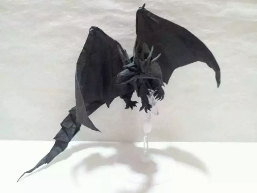 用一张纸折出来的少女教程,简单的一张纸折出让你想不到东西