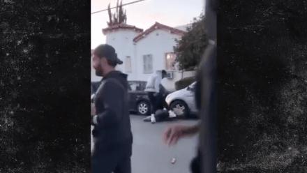 多家潮店被砸抢，JR斯密斯殴打*行游**白人，乔丹坐不住了