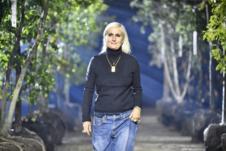 Dior创意总监谈疫情期间的居家隔离生活：在创造力中寻求庇护