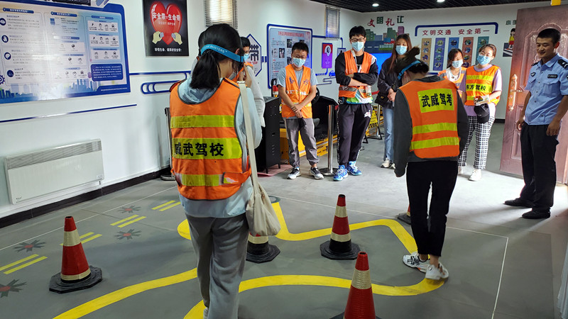 【文明交通进驾校】民勤公安交警走进天顺驾校开展暑期交通安全宣传活动丨强担当除隐患防事故保安全