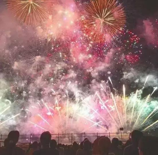 等一个人陪我旅游,等一个人陪我一起跨年