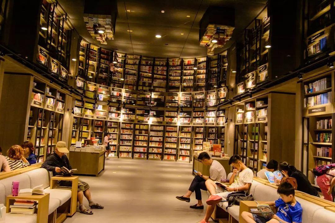 西安曲江最大书店,西安最美书店曲江书城