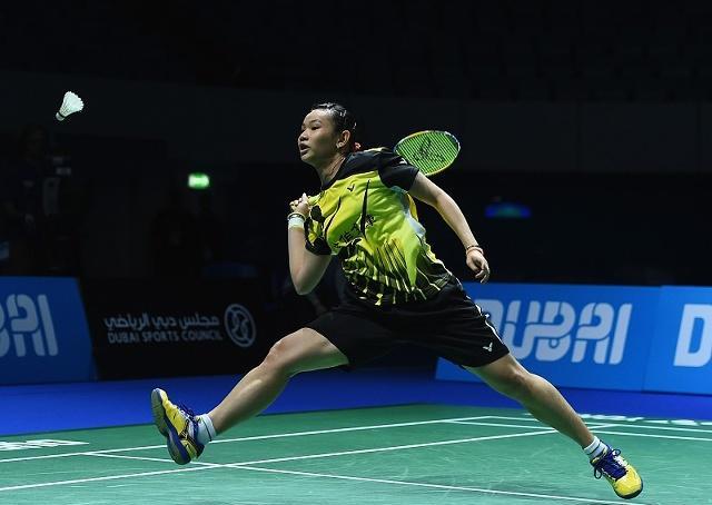 羽毛球怎么让自己的步伐干净有力,羽毛球单打谁的步伐业余选手可学