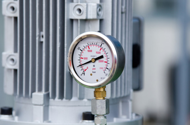 装修时地暖管被打破怎么修复,地暖管破了最好的处理方法