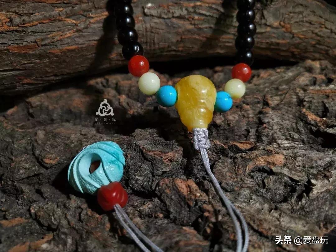 男士锁骨链搭配图片,锁骨链搭配什么衣服