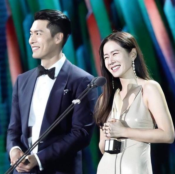 南韩神颜裴珠泫,南韩两大神颜相似之处