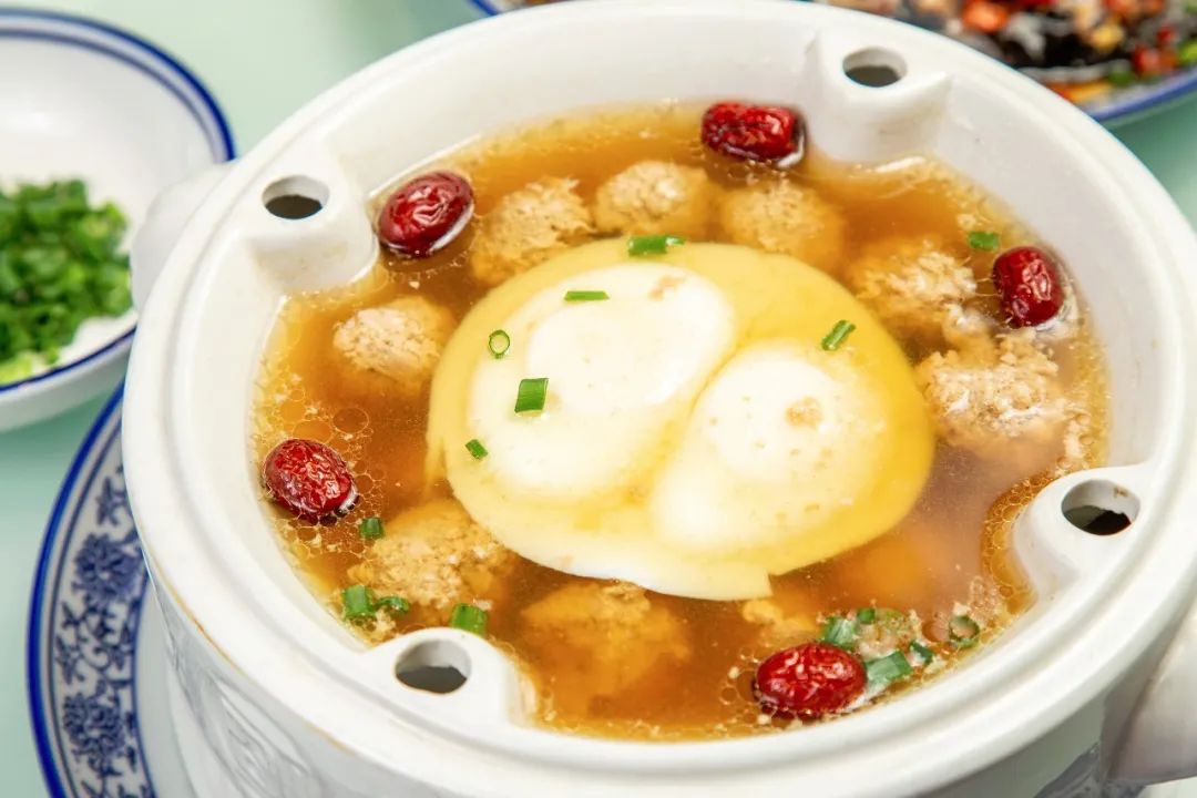 想3.8折吃这顿当家菜,你得喊一声「嫂子」