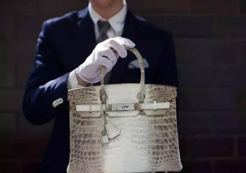 每个品牌都蕴涵老艺术家的毕生心血，以及一代代人内心的信仰