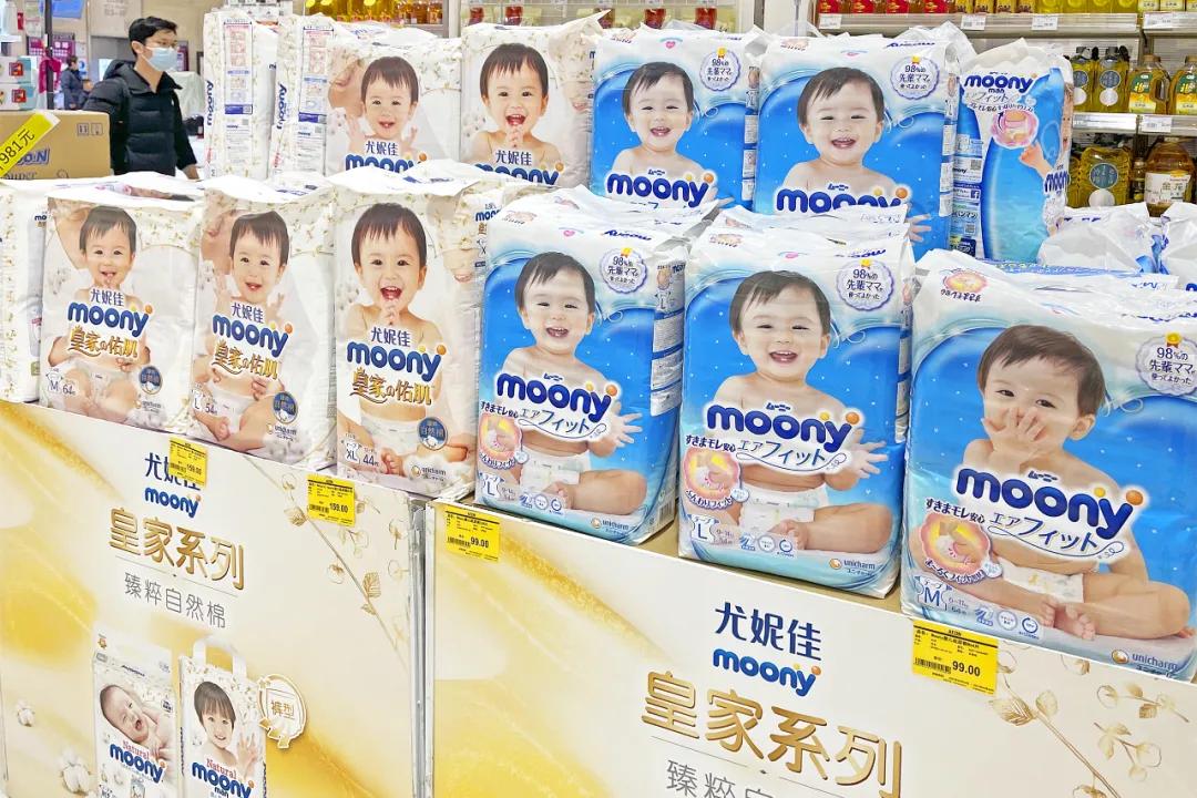 代工纸尿裤也能赚大钱！借微商成长，这个老板身家60亿