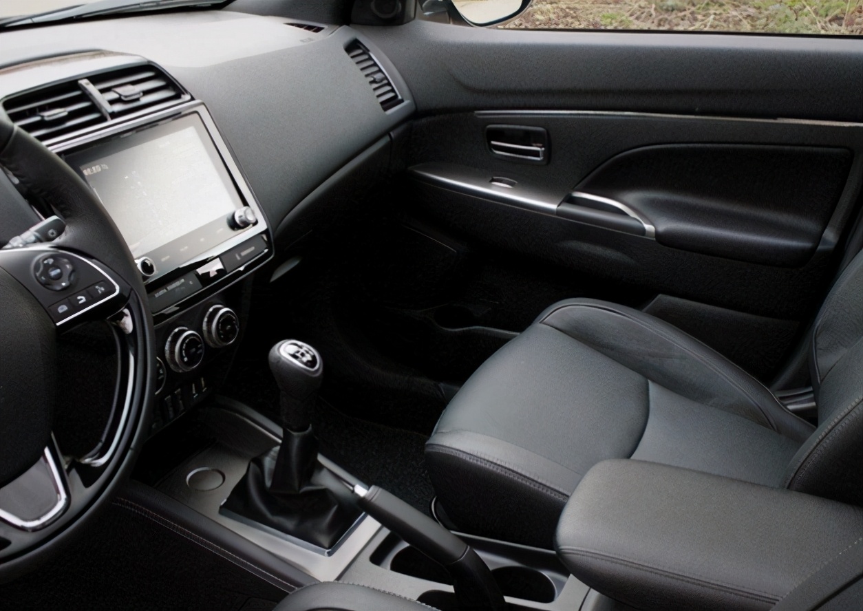 09年欧蓝德对比19年广汽三菱劲炫,广汽三菱欧蓝德和新劲炫对比