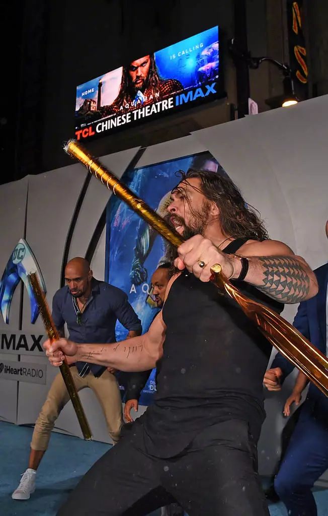 海王杰森莫玛出街,杰森莫玛海王互动