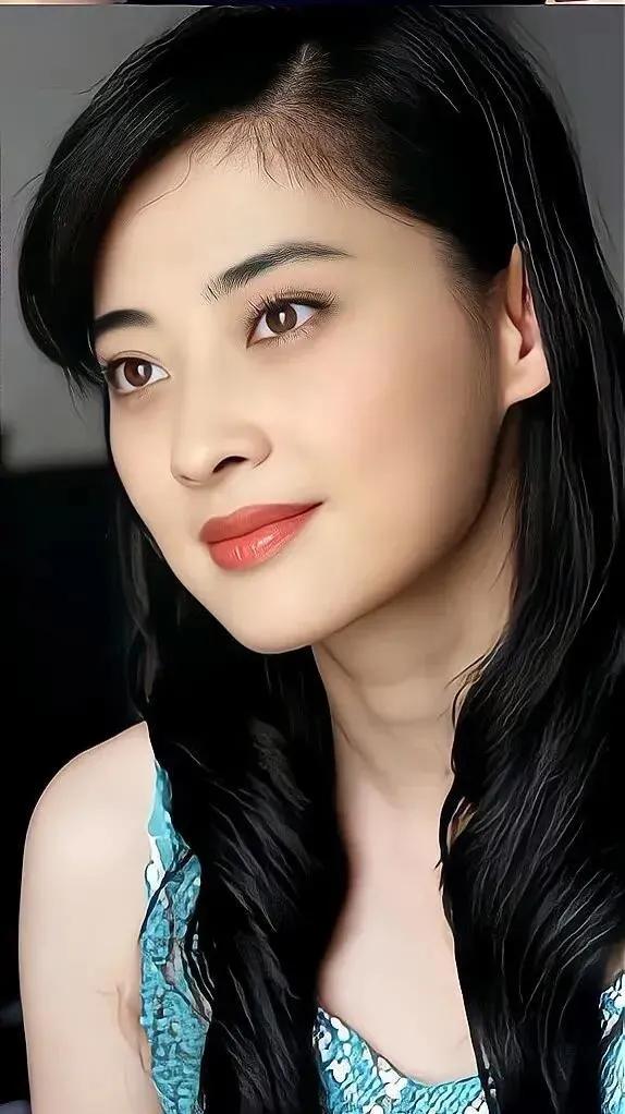 梅婷是否整容,演员梅婷的老公曾剑的照片