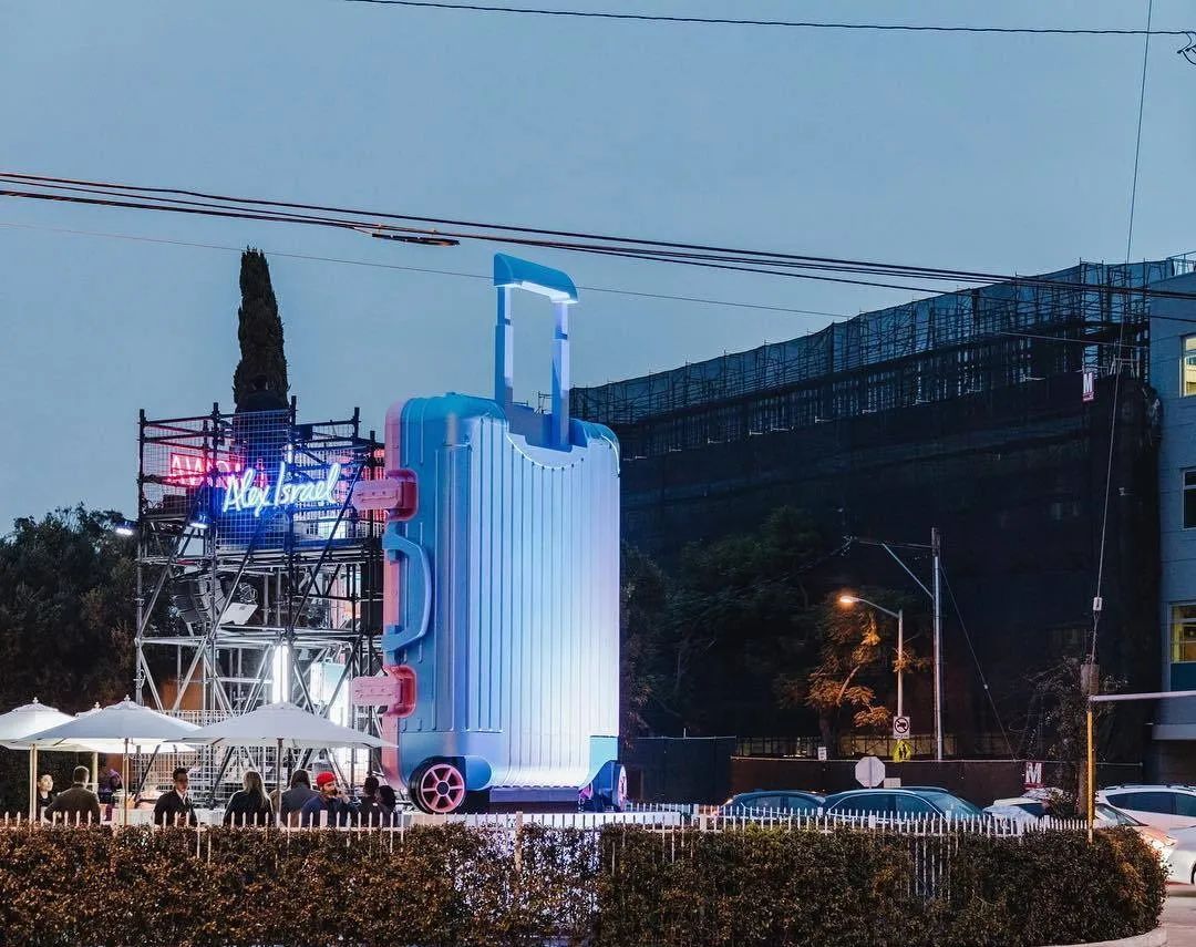 rimowa行李箱是什么材质做的,rimowa行李箱细节图