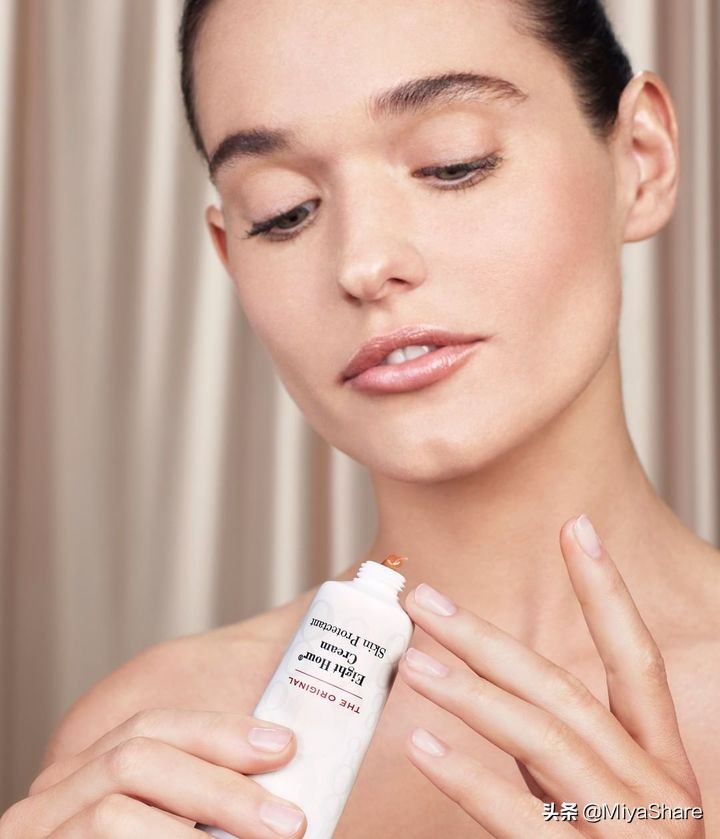 用补水护肤品有刺痛的感觉,皮肤缺水擦护肤品刺痛